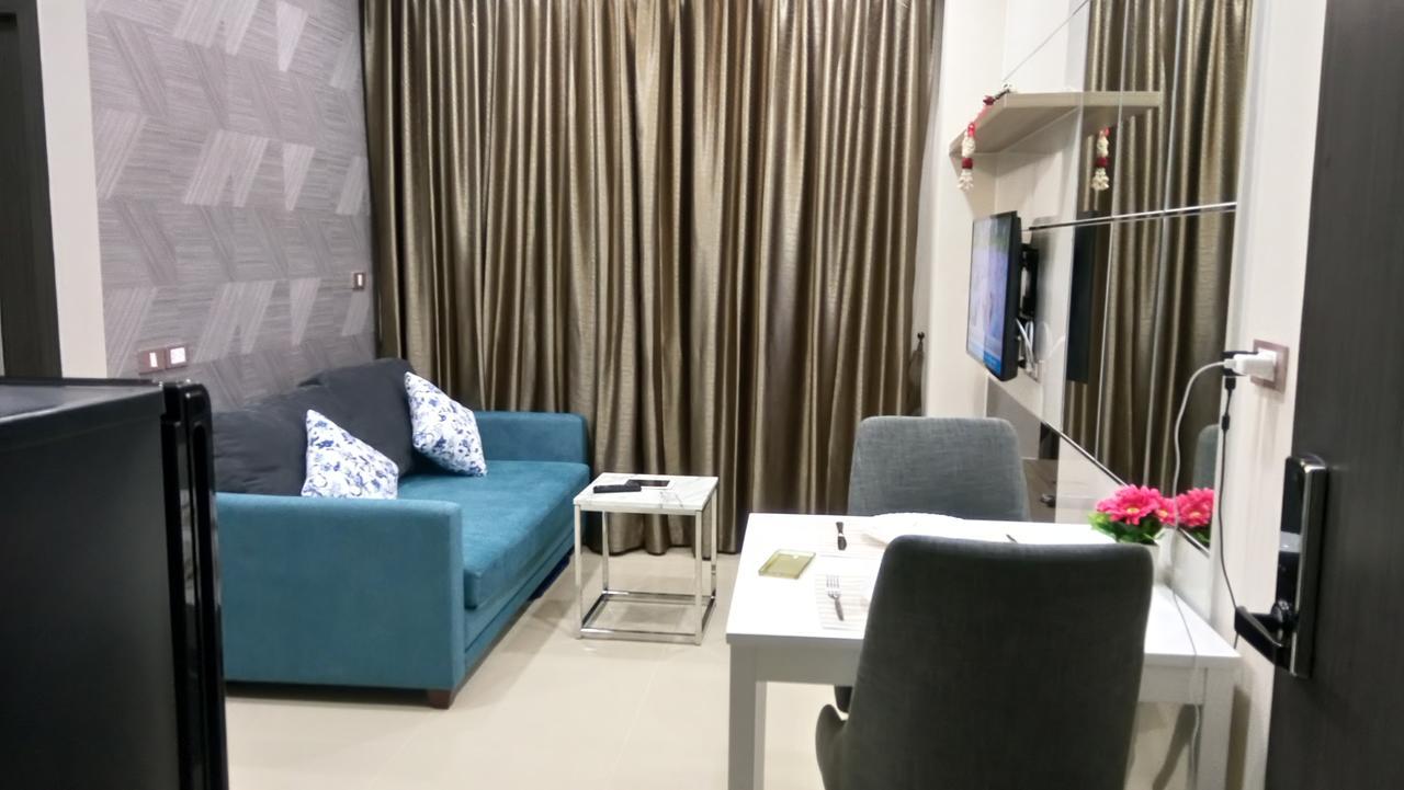 Dusit Grand Condo View Jomtien Beach Esterno foto