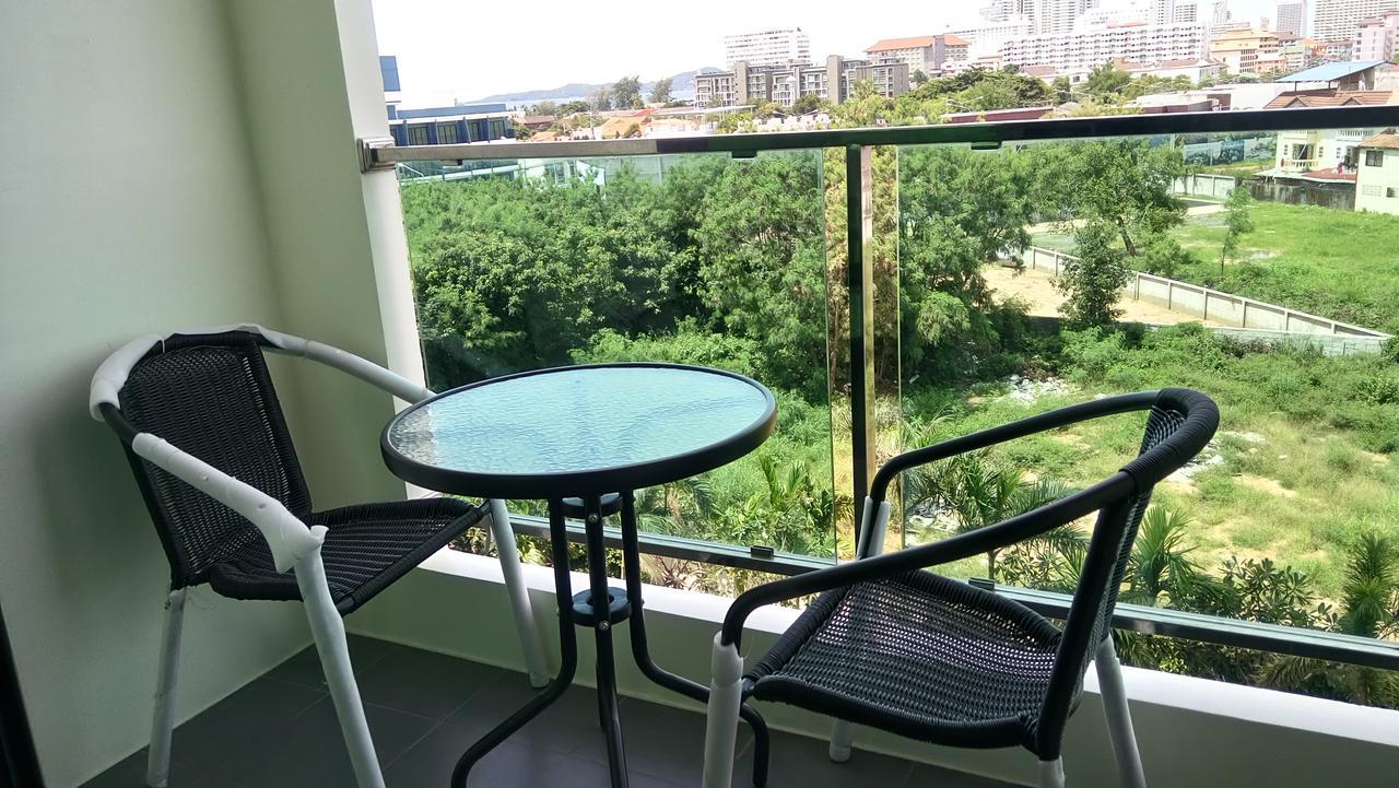 Dusit Grand Condo View Jomtien Beach Esterno foto